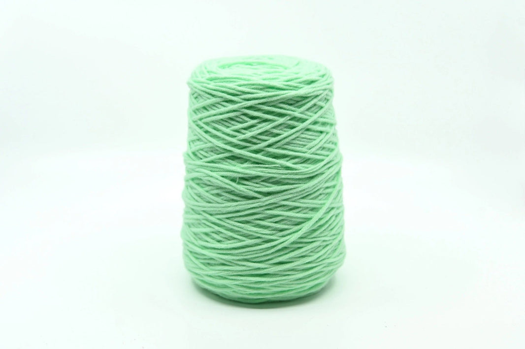 Acrylic Yarn - Tufting Yarn - on cone - 400g - Tuftinglove