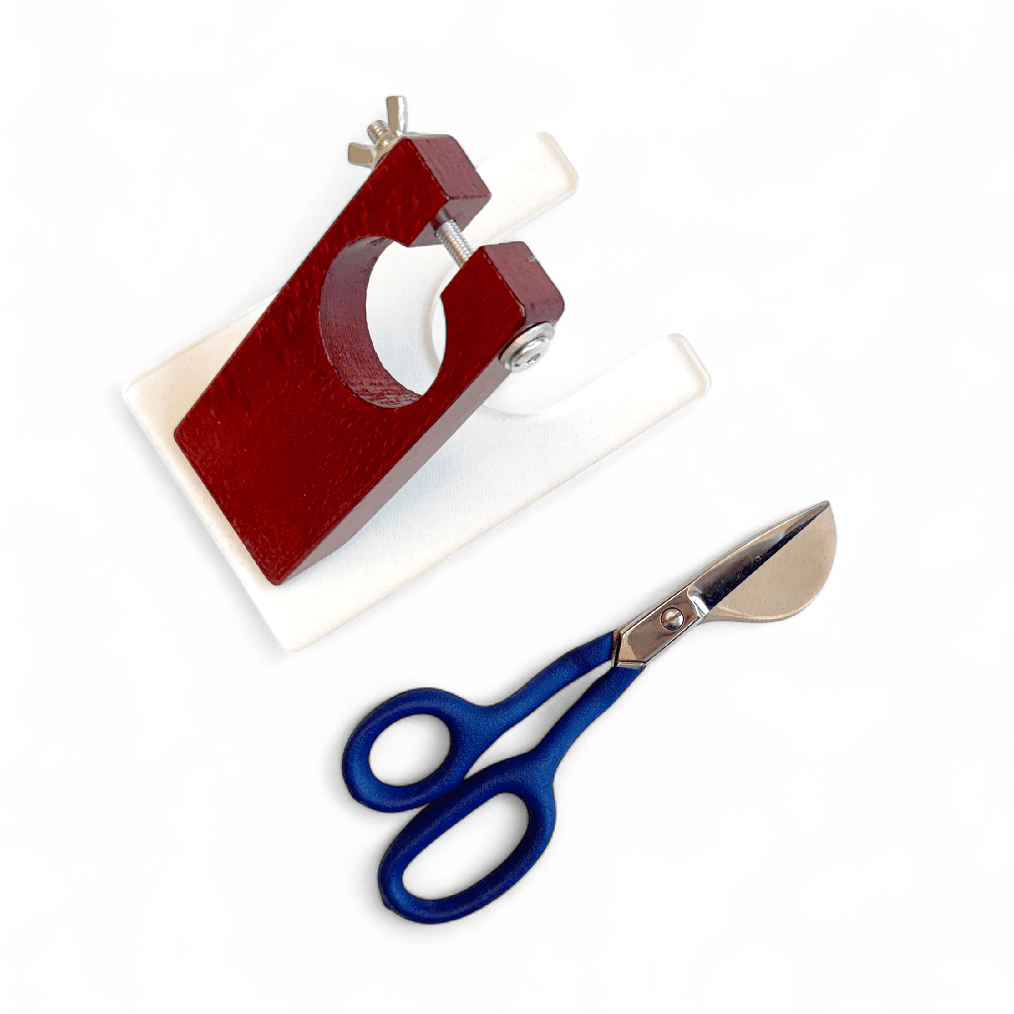 Duckbill scissors and carving guide, detail view