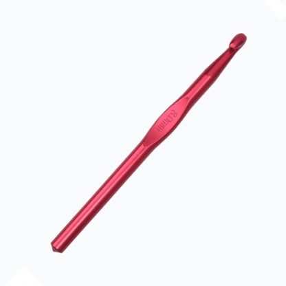 Metal crochet hook in red, 8mm
