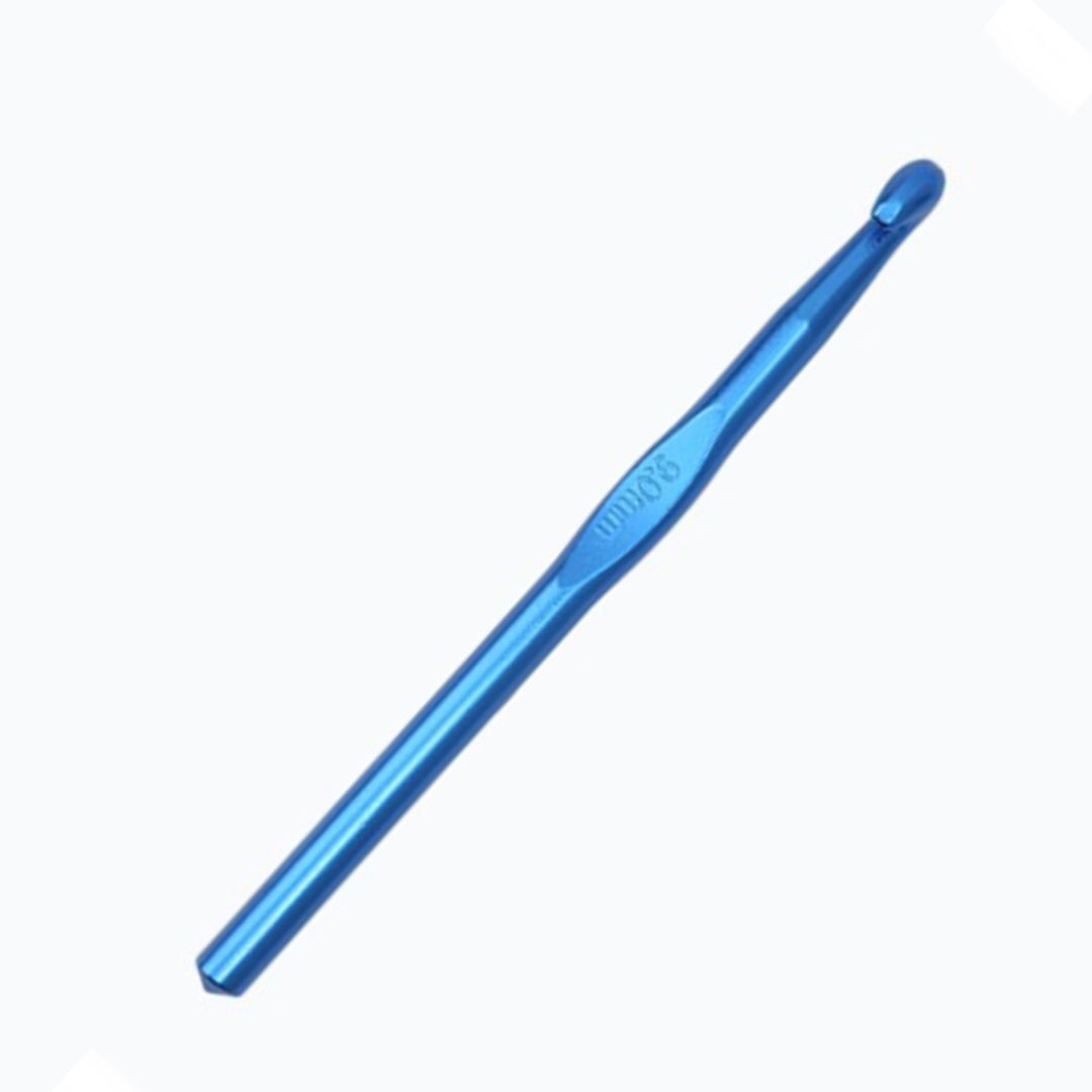 Metal crochet hook in blue, 9mm