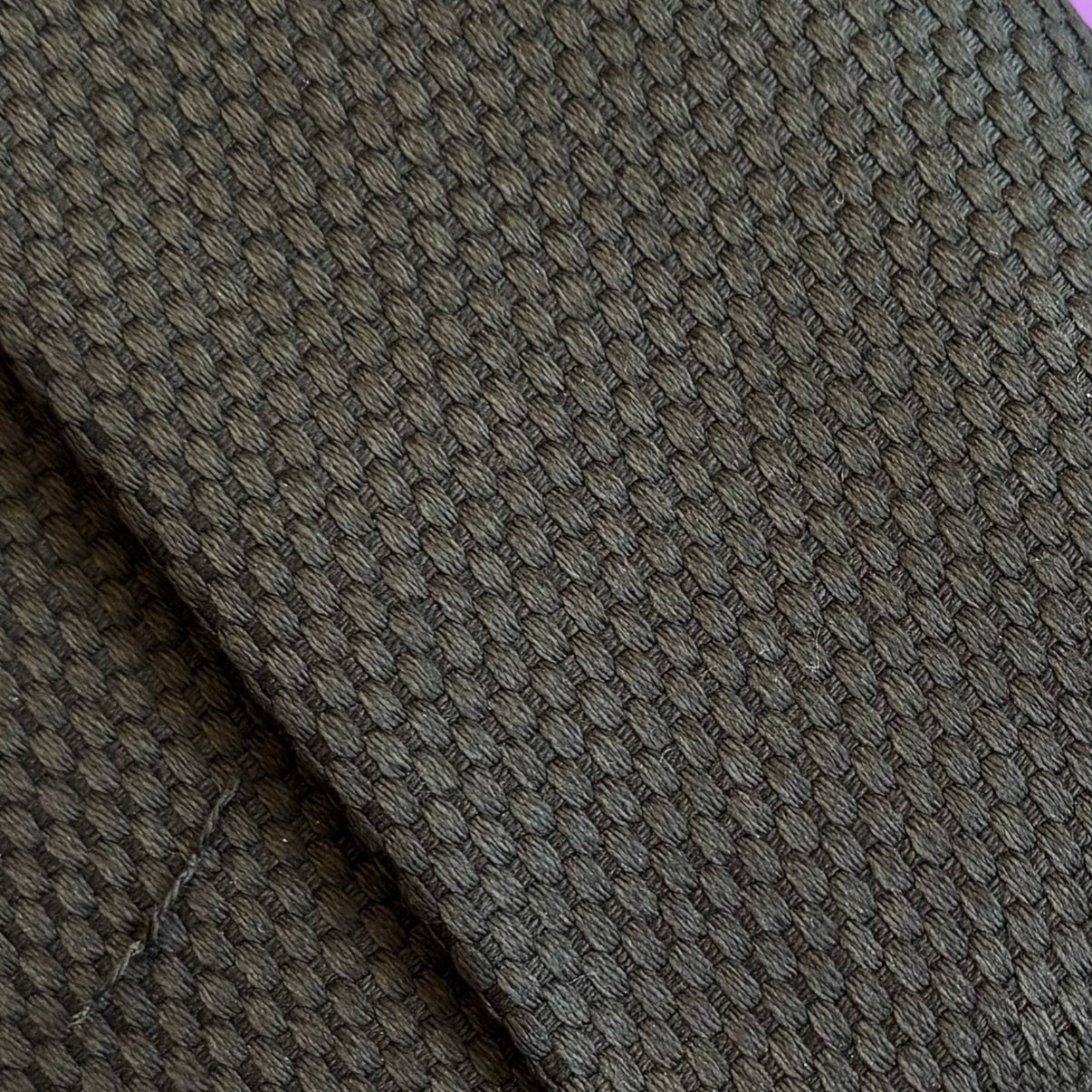 Zweigart Domino Stickstoff, zusammengelegtes Detail
