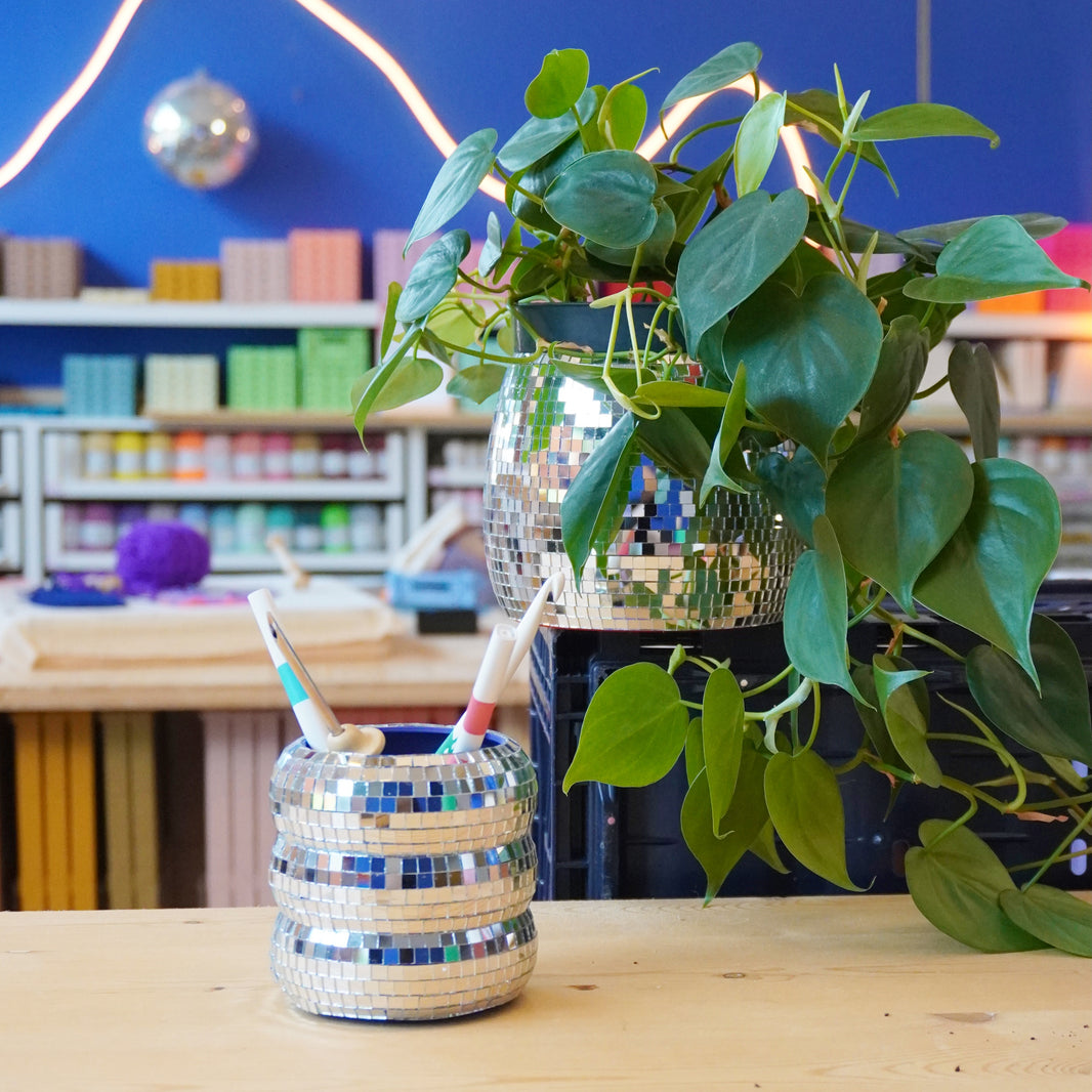 Glitzerbuchstaben, Blumentopf oder Stiftehalte - Craftingclub Event