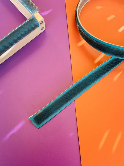 Craftinglove gripper strips for punch needle frames, detail
