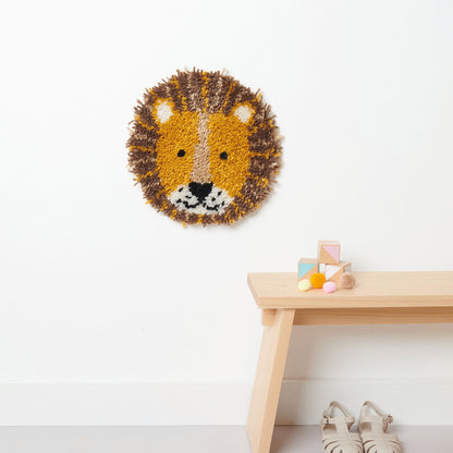 Löwen-Knüpfteppich als fertiger Wandbehang
