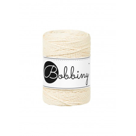 Bobbiny macramé rope, 1.5mm and 100m, in butter yellow
