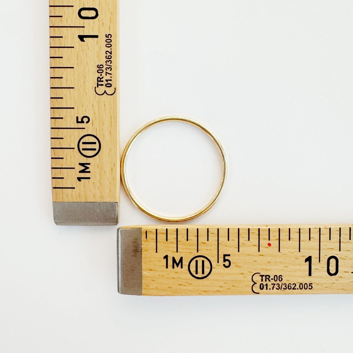 Goldener Metallring, Detail 50mm