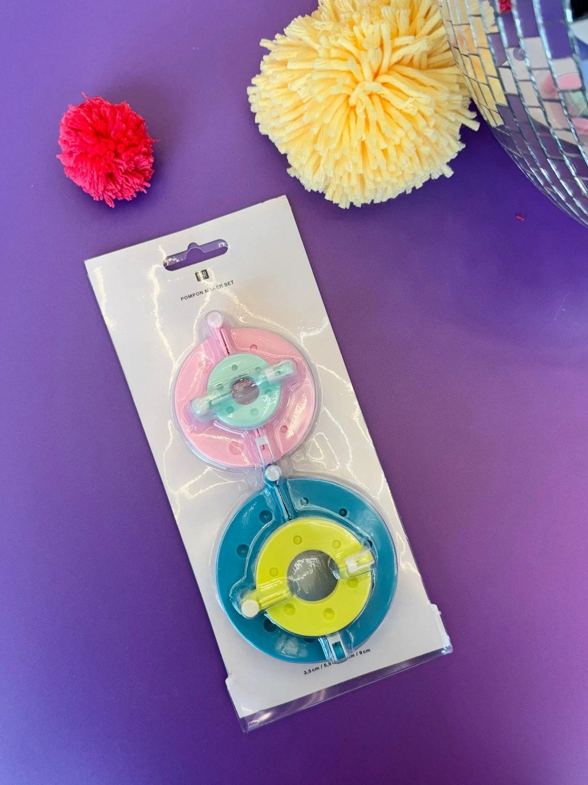 Pompom maker set in four sizes by Rico Design