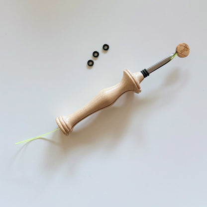 Punch Needle Threader - Lavor