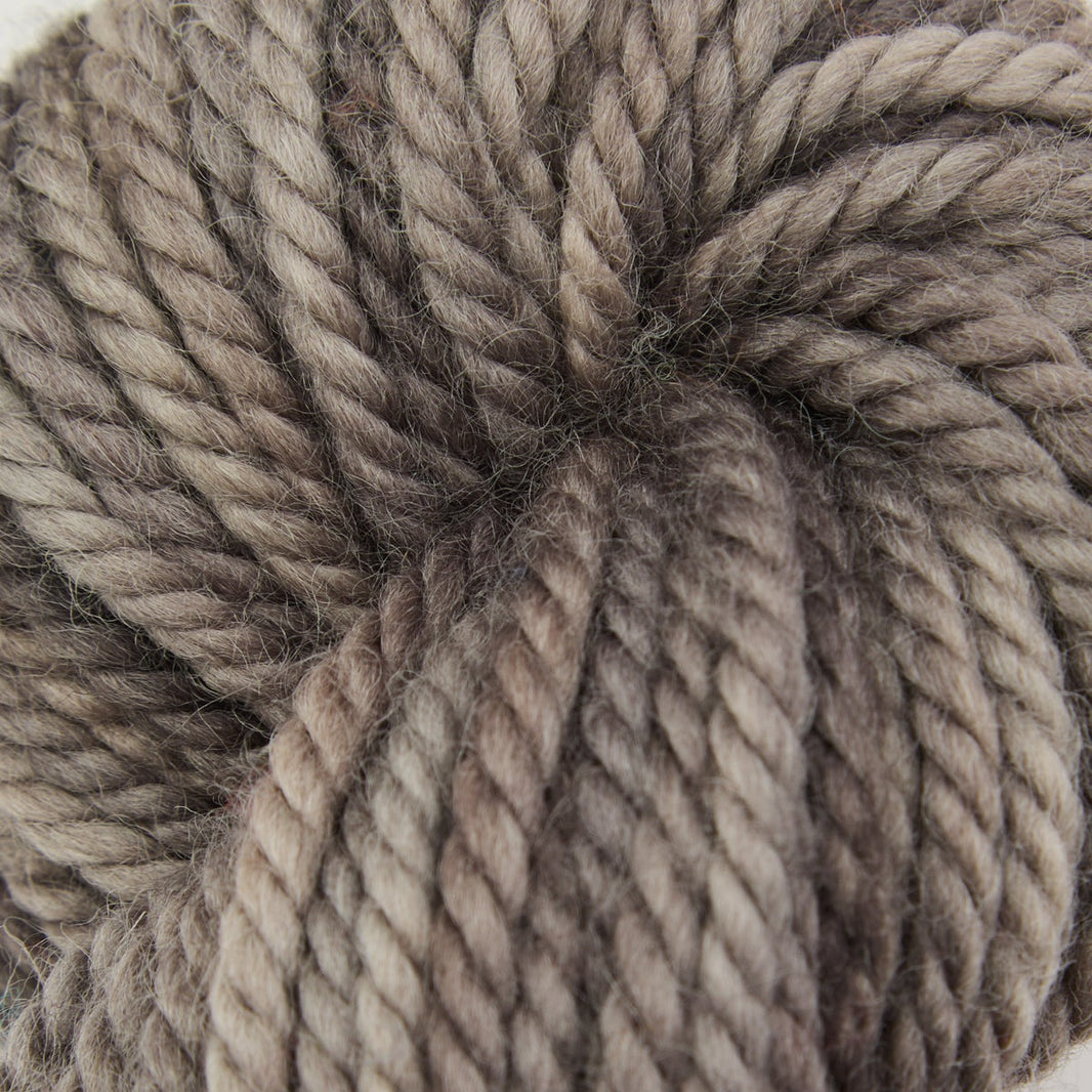 Punch Needle Yarn - Fine Yarn - Variegated Colors - 110g - Violet Jane - The Oxford Company
