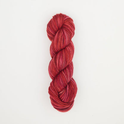 Punch Needle Yarn - Fine Yarn - Variegated Colors - 110g - Violet Jane - The Oxford Company