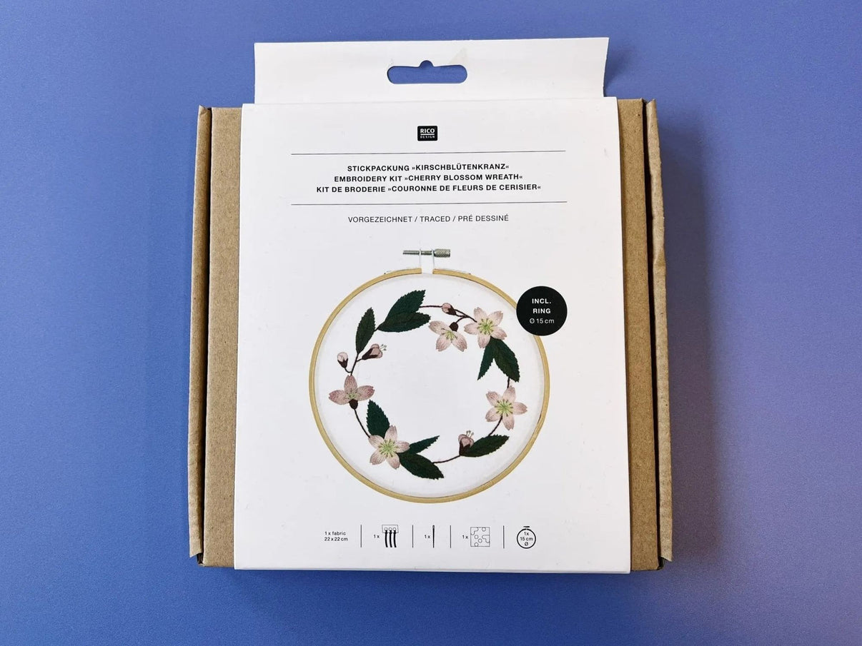 Rico Stickset mit Kirschblütenkranz-Motiv, Inhalt