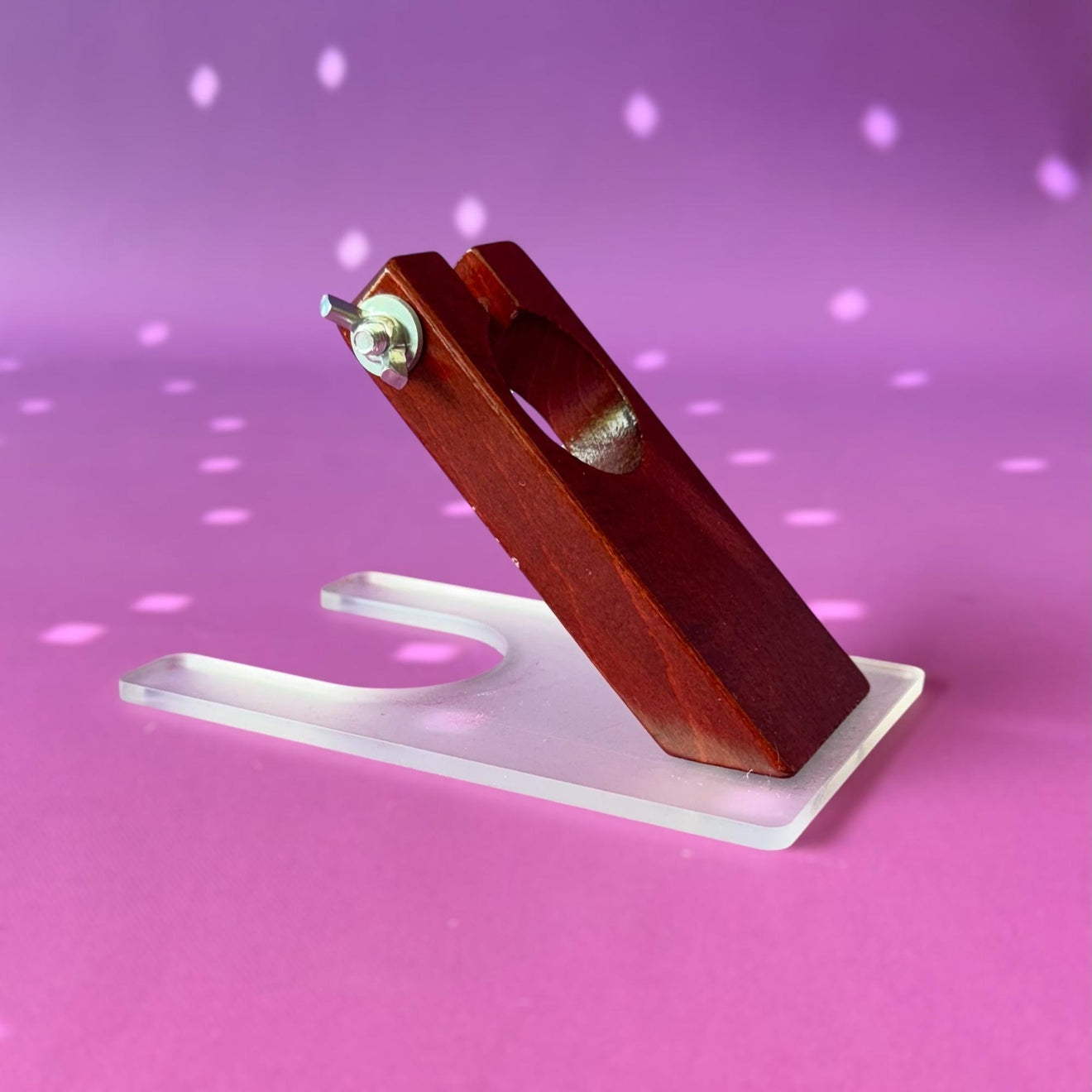 Guide attachment for the rug carving machine