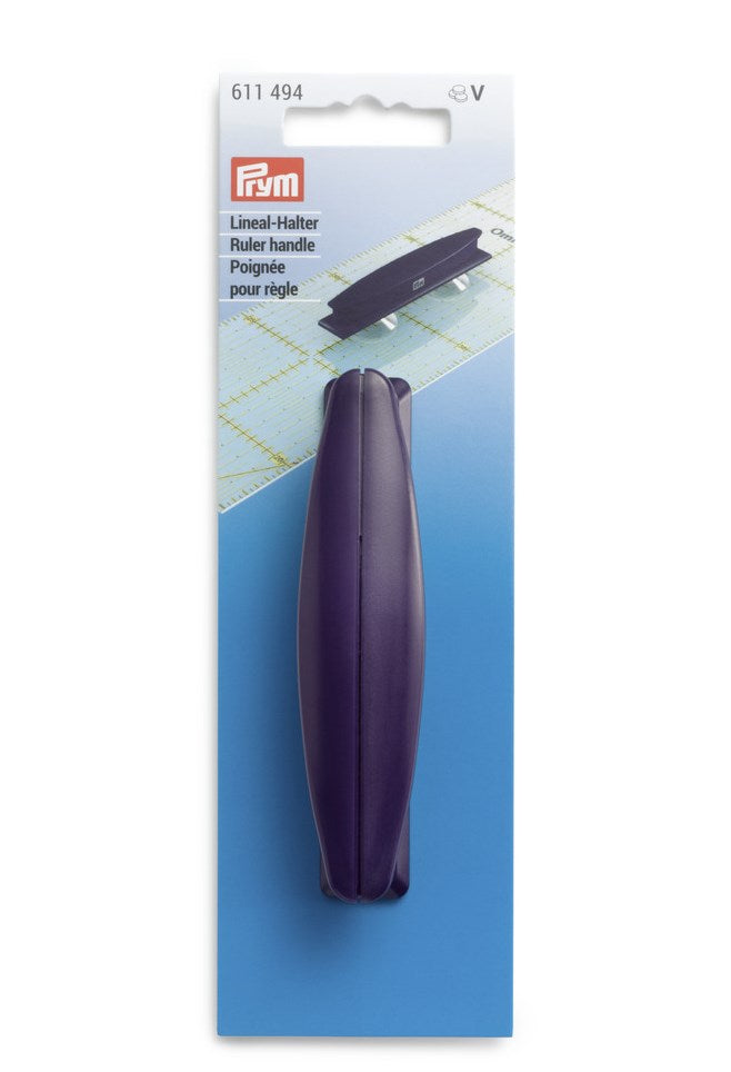 Ruler handle for non-slip cutting by Prym