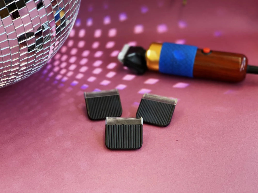 Spare blade for rug carving clipper and shaver
