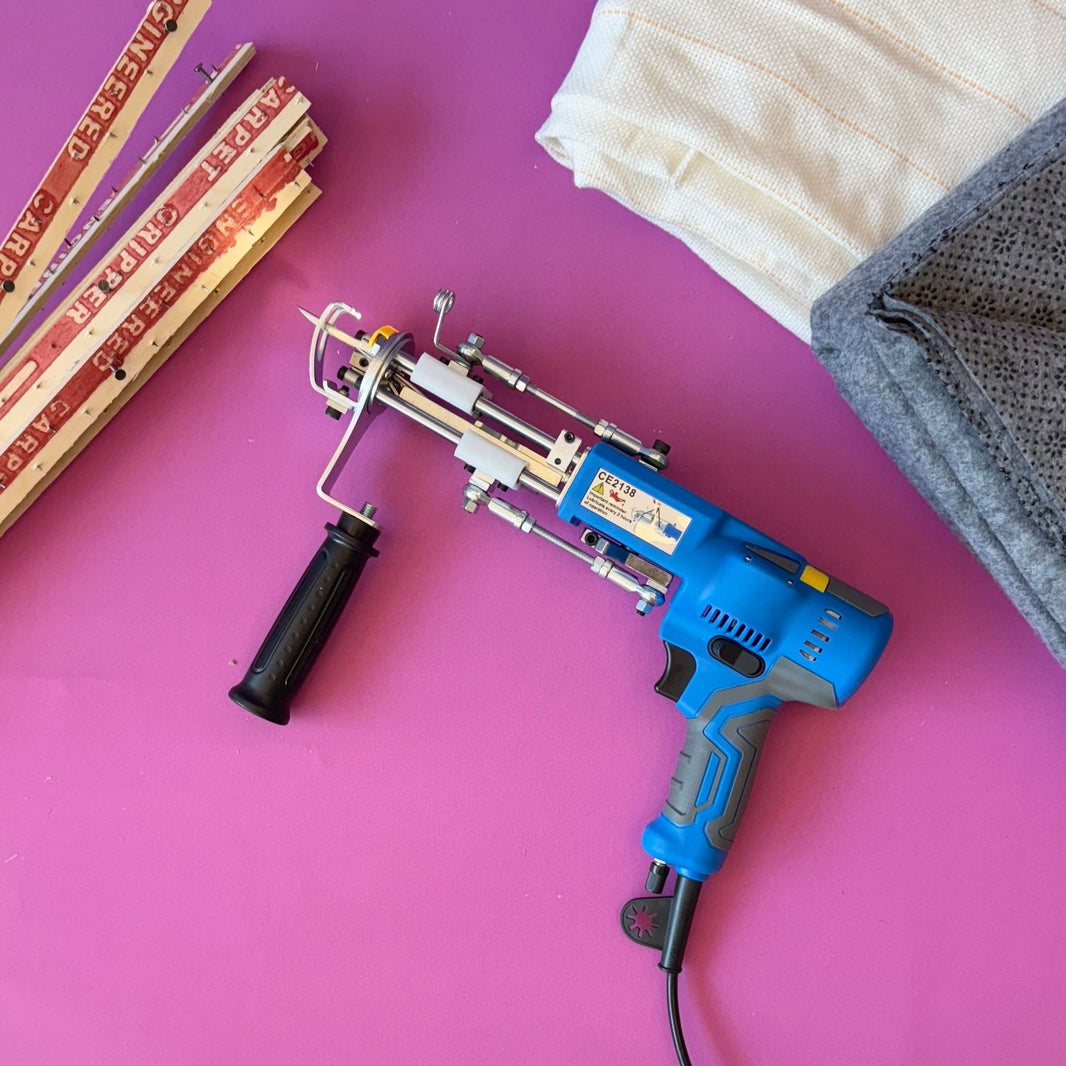 Tufting starter set with AK-V machine, grippers and cloth