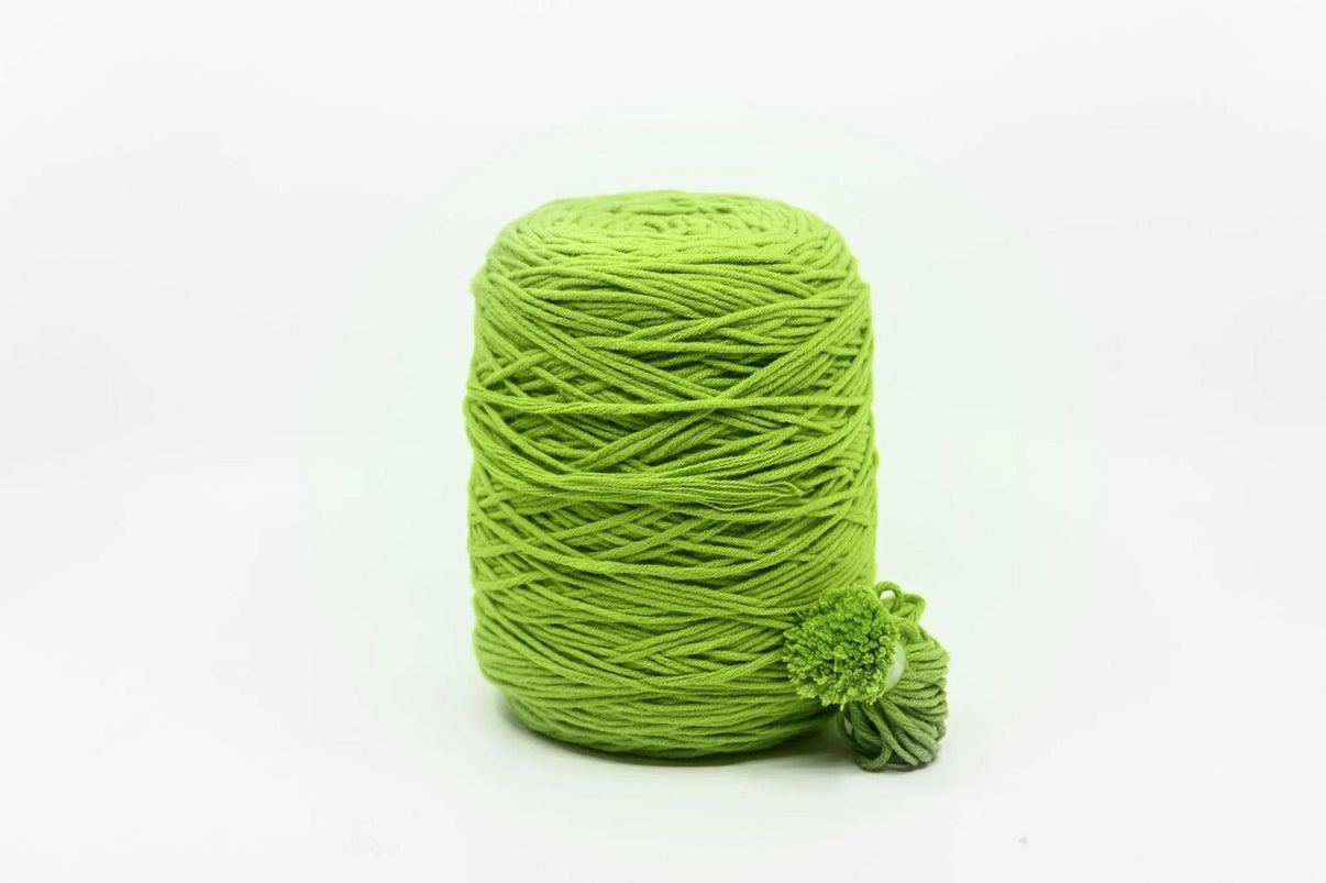 Acrylic tufting yarn on cone, 400g in Angry Apple