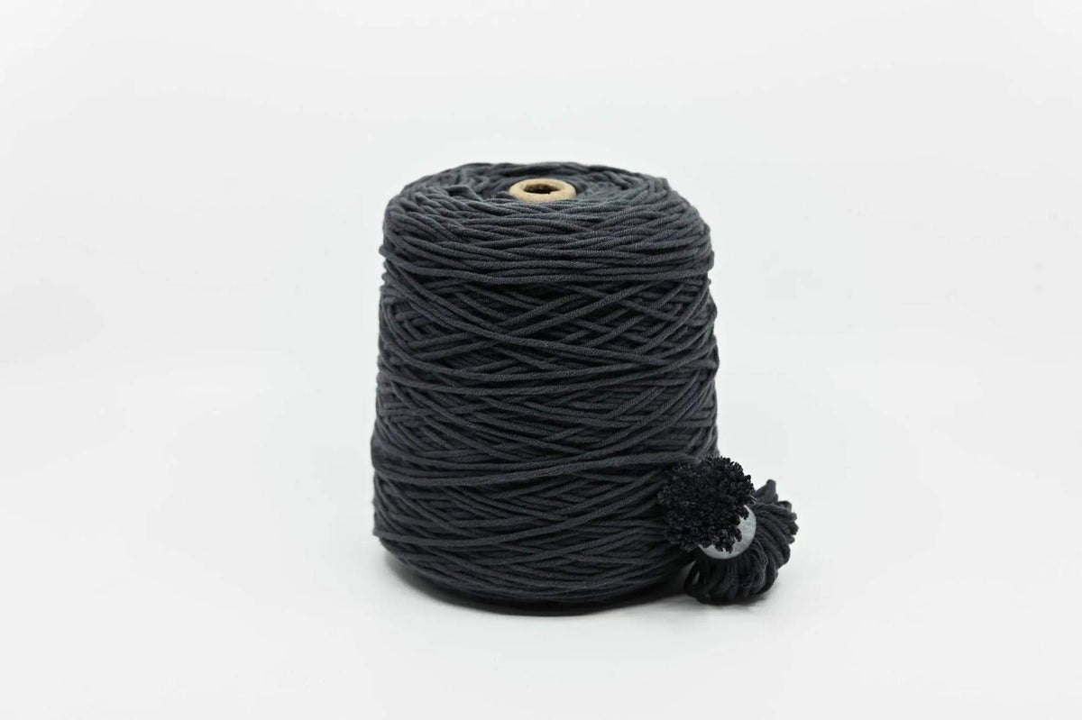 Acrylic tufting yarn on cone, 400g in Granit