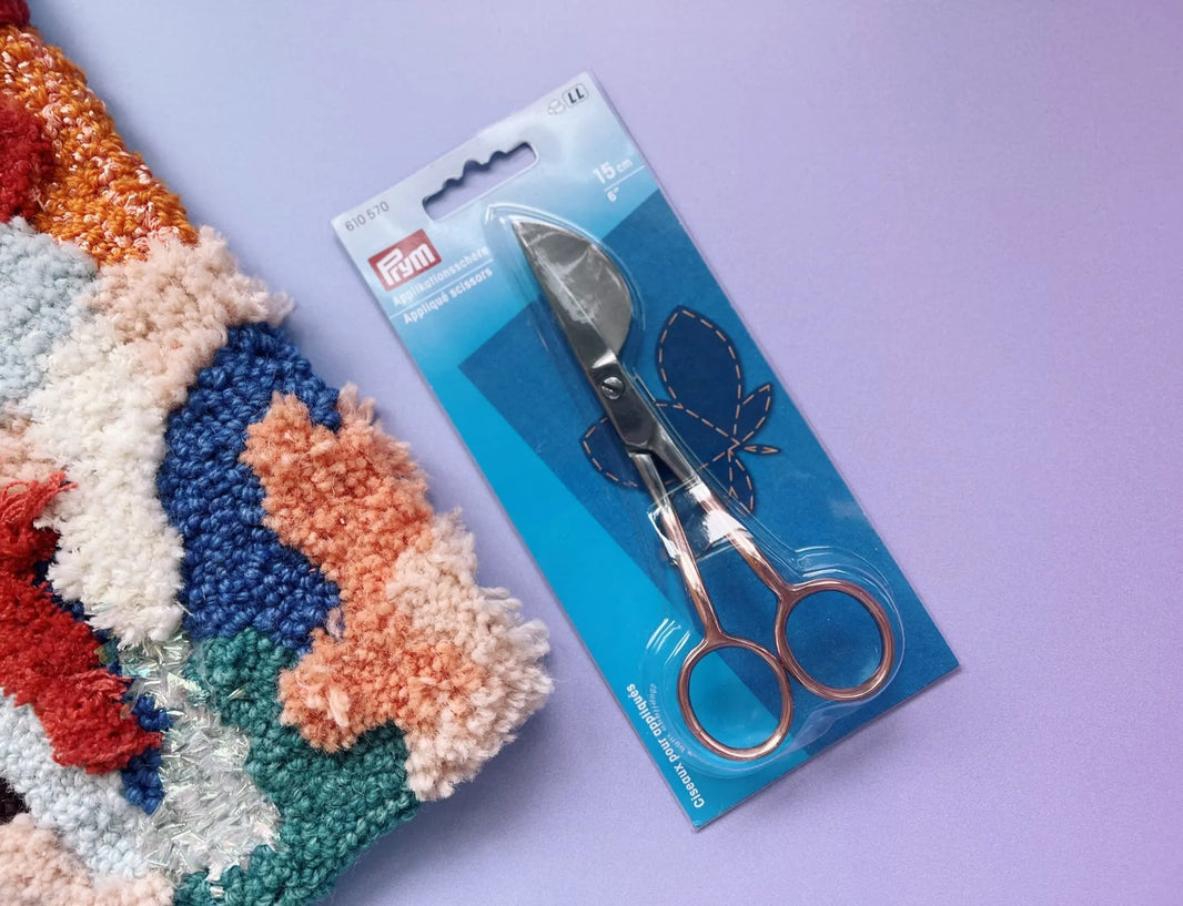 Prym rose gold duckbill scissors, detail
