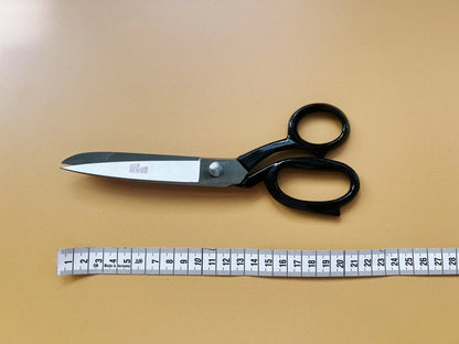Prym Professional tailor scissors, blade view