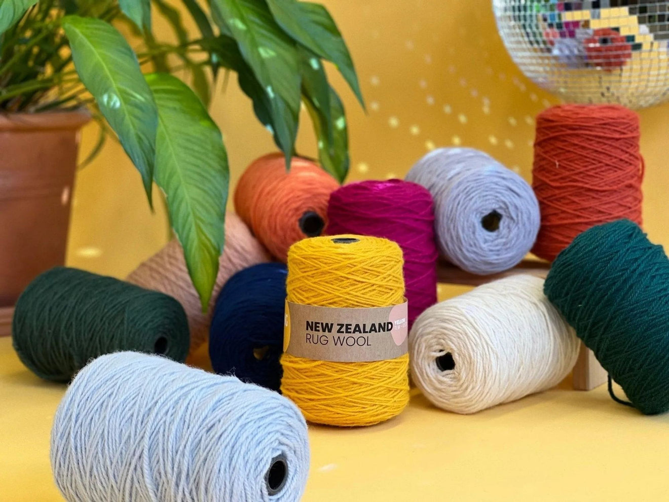 Rugwool NZ tufting yarn, 500g cone in White