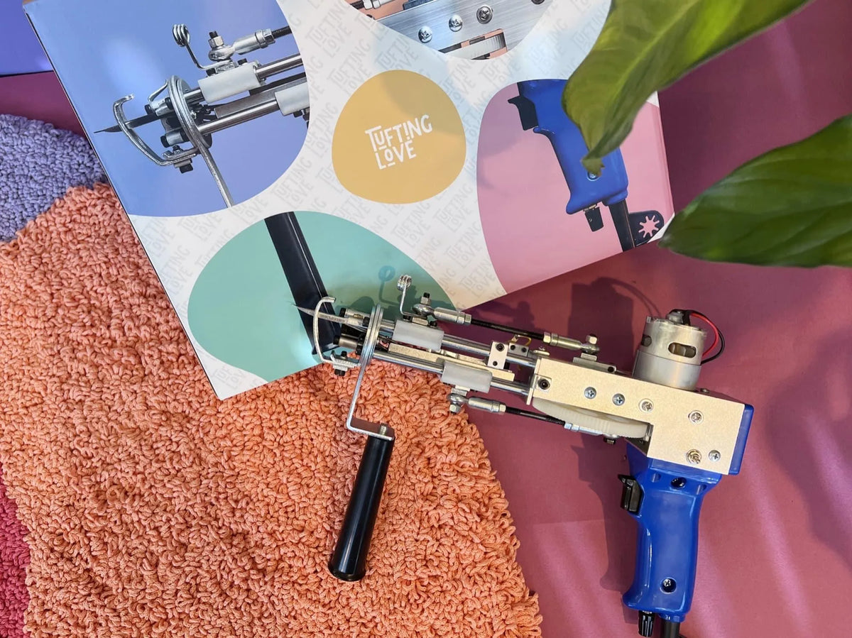AK-I Cut Pile tufting machine in Classic Blue, detail